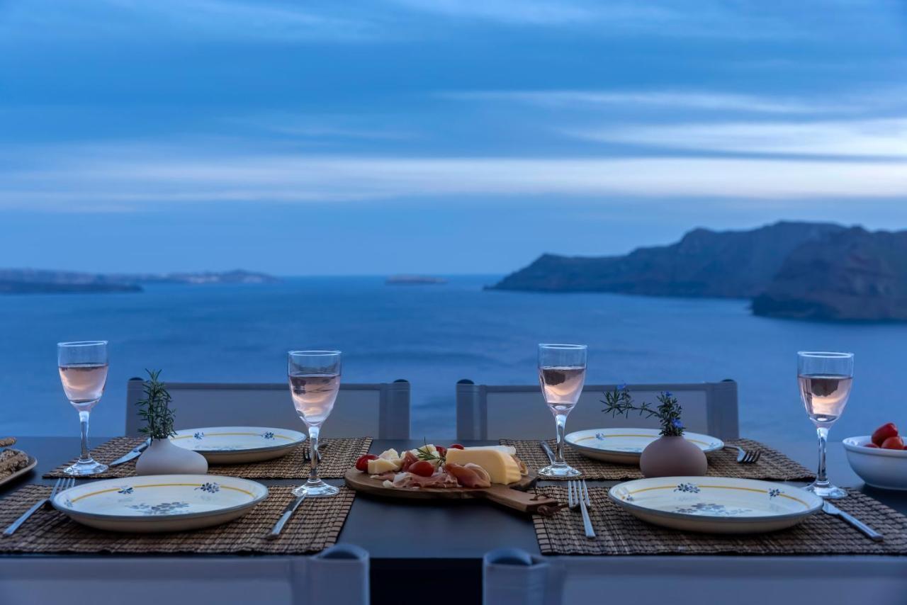 Bluedome Cavehouses By Otium Villas Oia Exterior photo