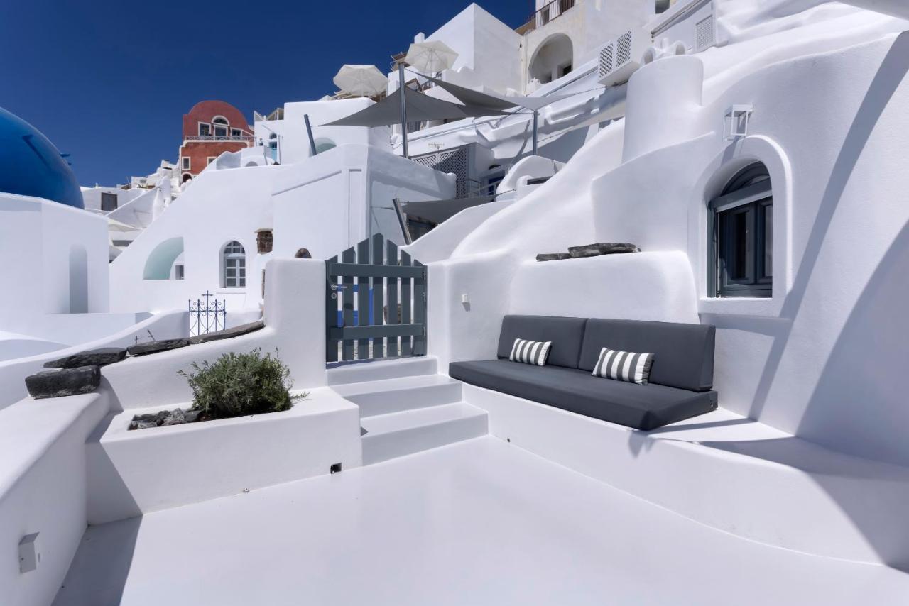Bluedome Cavehouses By Otium Villas Oia Exterior photo