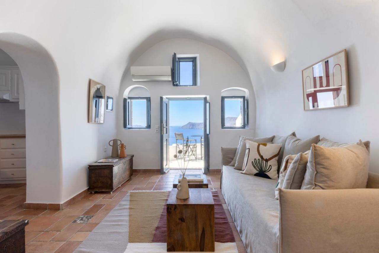 Bluedome Cavehouses By Otium Villas Oia Exterior photo